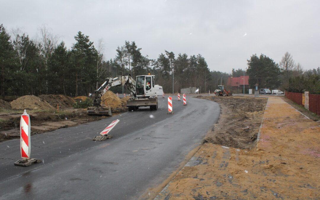 Droga w m. Cecylówka-Brzózka - w trakcie rozbudowy