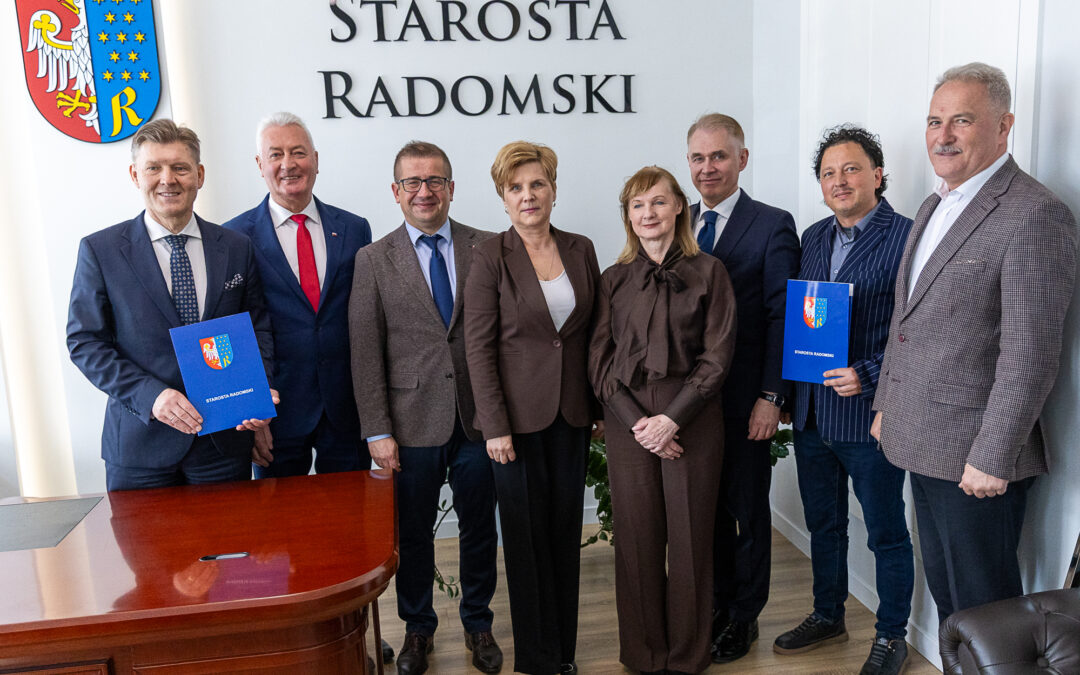 Powiat Radomski konsekwentnie przygotowuje kolejne inwestycje drogowe we współpracy z samorządami gminnymi